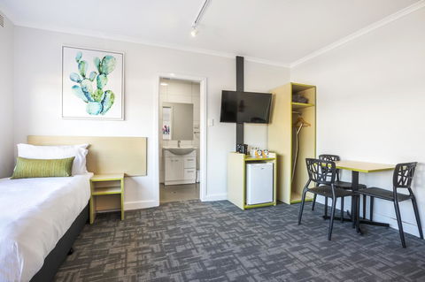 Nightcap At Hume Hotel - Hotel Accommodation 16