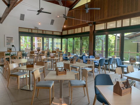 Mercure Darwin Airport Resort - Hotel Accommodation 9