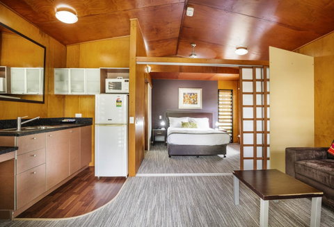 Mercure Darwin Airport Resort - Hotel Accommodation 3