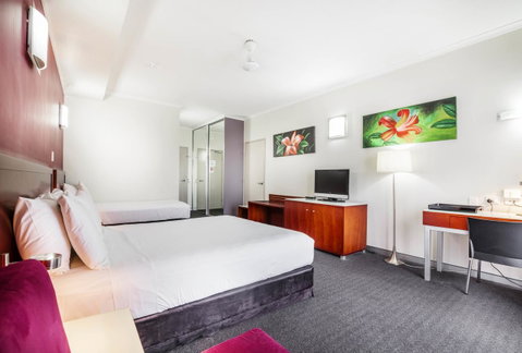 Novotel Darwin Airport - Hotel Accommodation 24
