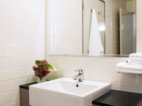 Novotel Darwin Airport - Hotel Accommodation 25