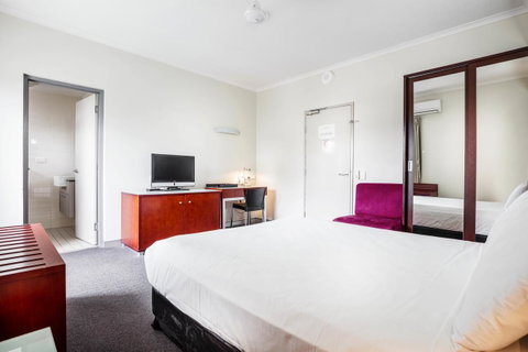 Novotel Darwin Airport - Hotel Accommodation 7