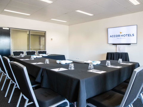 Novotel Darwin Airport - Hotel Accommodation 35