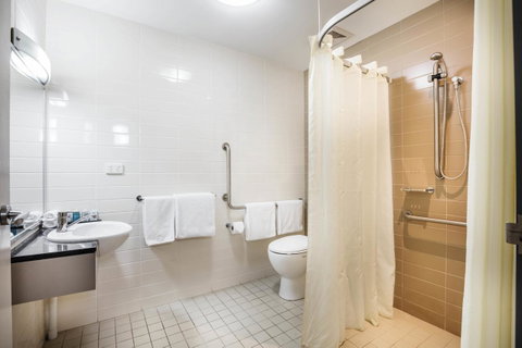 Novotel Darwin Airport - Hotel Accommodation 31