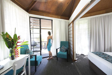 Palms City Resort - Hotel Accommodation 0