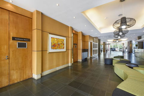 Mantra On The Esplanade - Hotel Accommodation 39