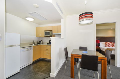 Mantra On The Esplanade - Hotel Accommodation 31