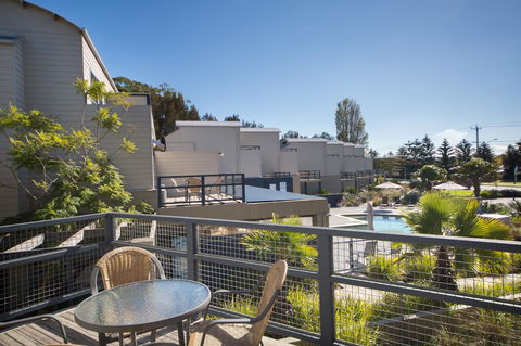 Corrigans Cove - Hotel Accommodation 3