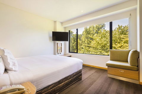 Crowne Plaza Canberra, An IHG Hotel - Hotel Accommodation 30