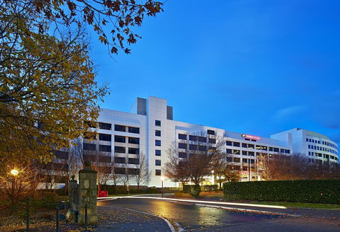Crowne Plaza Canberra, An IHG Hotel - Hotel Accommodation 1