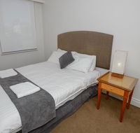 Bond 1603 - Hotel Accommodation