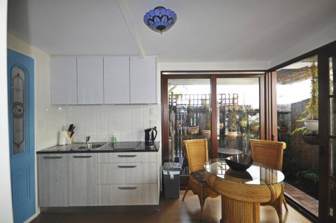 Bongaree Ocean Villa - Hotel Accommodation 3