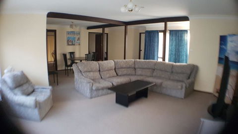 Boondilla House - The Entrance, NSW - Hotel Accommodation 1
