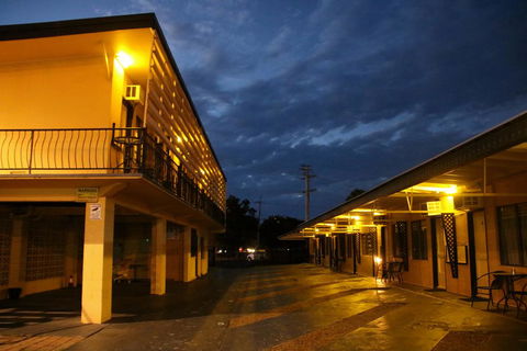 Bourbong St Motel - Hotel Accommodation 1