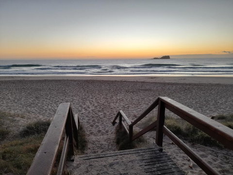 Breakers At Mudjimba Beach - Hotel Accommodation 1