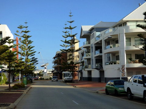 Breakwater Short Stay - Hotel Accommodation 2