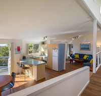 Breeze in Mollymook Beach - Hotel Accommodation