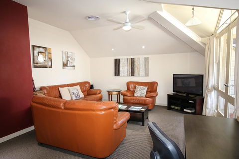 Briars Country Lodge - Hotel Accommodation 3