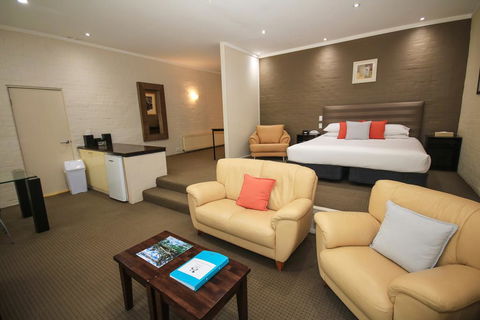 Briars Country Lodge - Hotel Accommodation 1