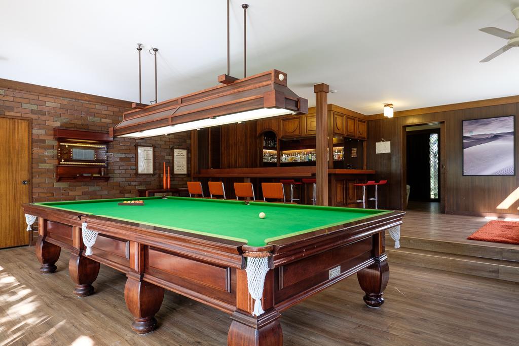 Brookfield QLD Hotel Accommodation
