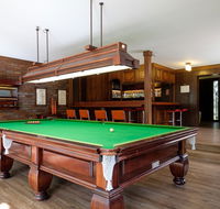 Brookfield Retreat - Large Holiday Home / Group Accommodation - Hotel Accommodation