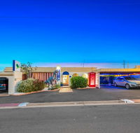 Bundaberg Coral Villa Motor Inn - Hotel Accommodation