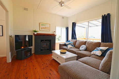 Bungo Beach House - Pet Friendly Home - Hotel Accommodation 2