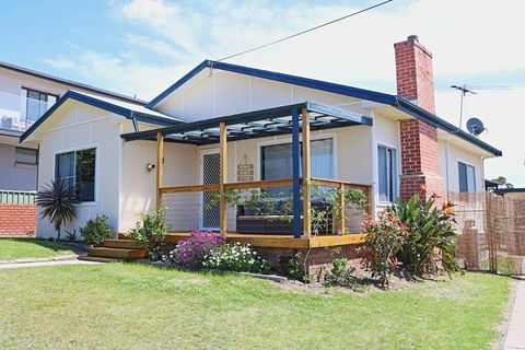 Bungo Beach House - Pet Friendly Home - Hotel Accommodation 1
