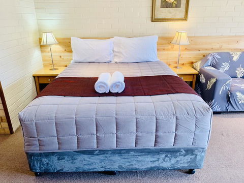 Burringa Garden Motel - Hotel Accommodation 3