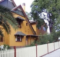 Burwood Bed and Breakfast - Hotel Accommodation