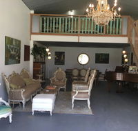 BYRON BAY'S MOD SWANKY SHED AT TOORALOO FARM STAY - Hotel Accommodation