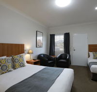 Cadman Motor Inn and Apartments - Hotel Accommodation