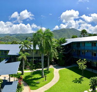 Cairns Adventure Lodge - includes All Meals served in the Dining Hall - Hotel Accommodation