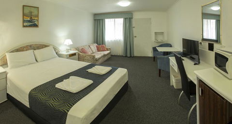 Calico Court Motel - Hotel Accommodation 3