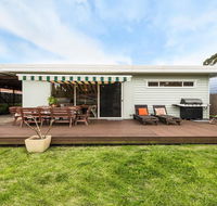Callala Dreaming - mid century beach house - Hotel Accommodation