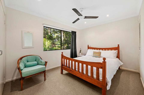 CALOUNDRA Stay - Hotel Accommodation 1