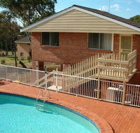 Canberra Cres 2E Burrill Lake Upstairs Apartment - Hotel Accommodation