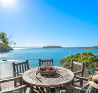 Cape Mackerel Cabin with Magic Palm Beach  Pittwater Views - Hotel Accommodation