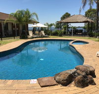 Capricorn Motor Inn - Hotel Accommodation