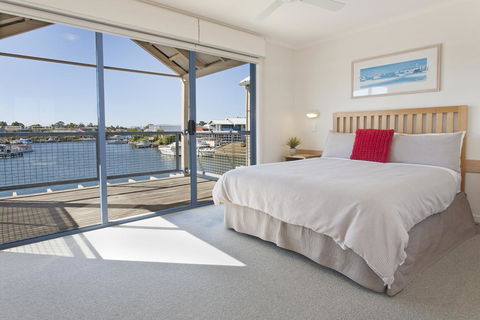 Captains Cove Resort - Hotel Accommodation 2