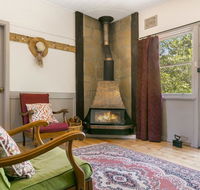 Carinya Cottage - Hotel Accommodation
