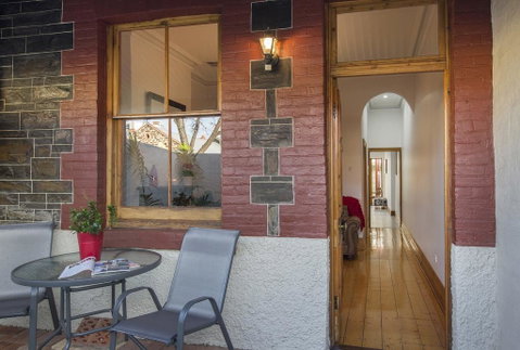 Carrington Charm - CBD - WiFi - Parking - Hotel Accommodation 2