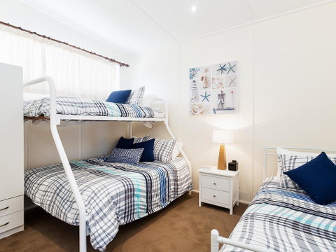 Casa Martins', 219 Foreshore Drive - Absolute Waterfront House - Hotel Accommodation 3