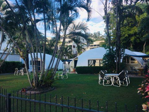 Casablanca Dome Trinity Beach - Hotel Accommodation 0