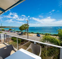 Castaways Unit 8 - Shoal Bay - Hotel Accommodation