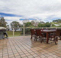 Castaways' 36 Cromarty Road - Beachfront house - Hotel Accommodation