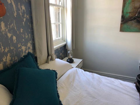 Cat And Fiddle Balmain - Hotel Accommodation 2