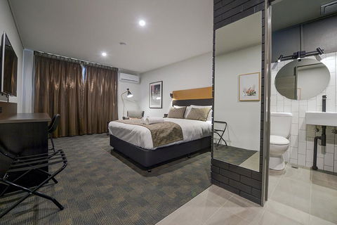 CBD Motor Inn - Hotel Accommodation 0