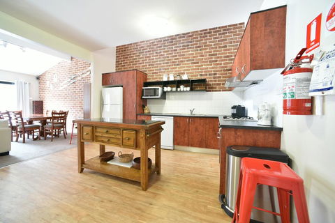 Cedar Creek 2 - Hotel Accommodation 2