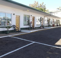 Central Point Motel - Hotel Accommodation